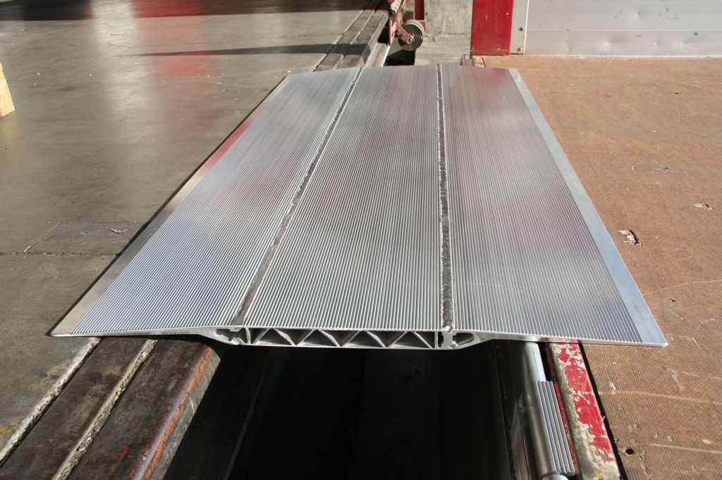 Перегрузочный мост ПГ-1200-10тн